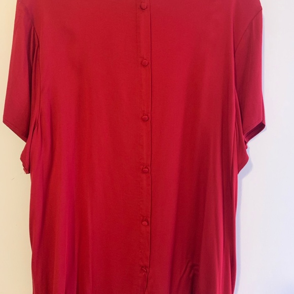 Torrid "Abby" Red Challis Blouse, 3x NWT - Picture 5 of 5